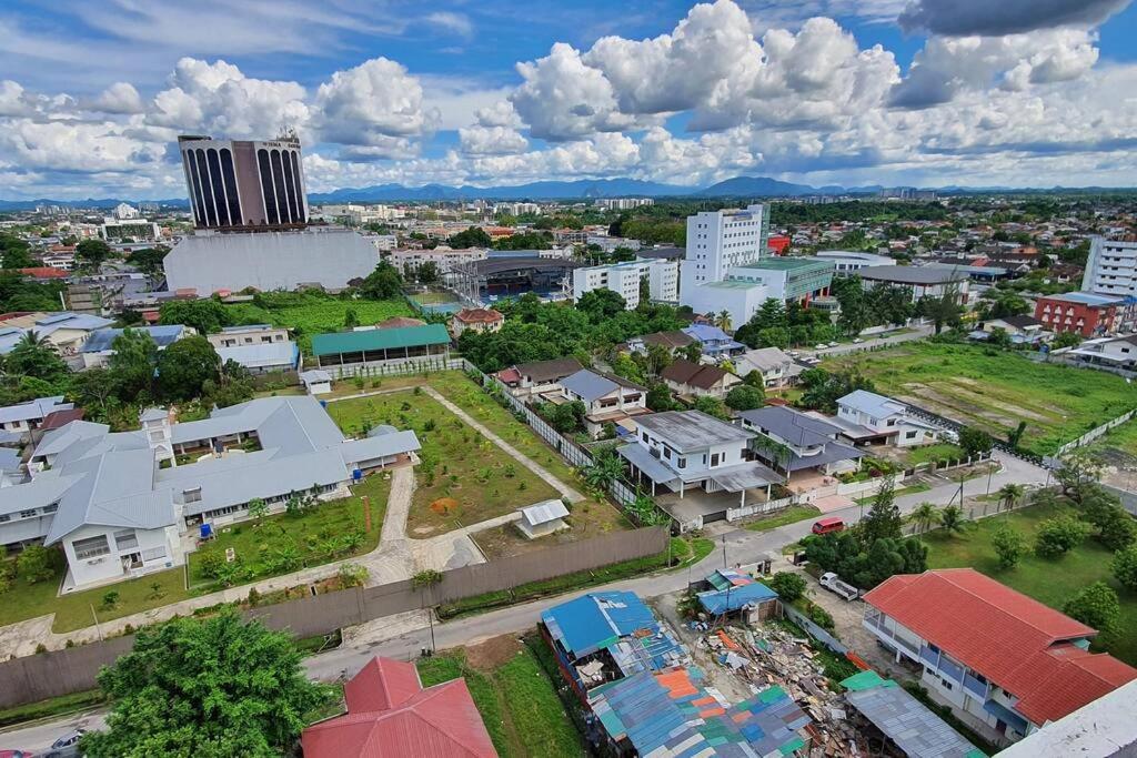 Kozi Square New Sgh Cozy Home Lv5B Kuching Exteriör bild